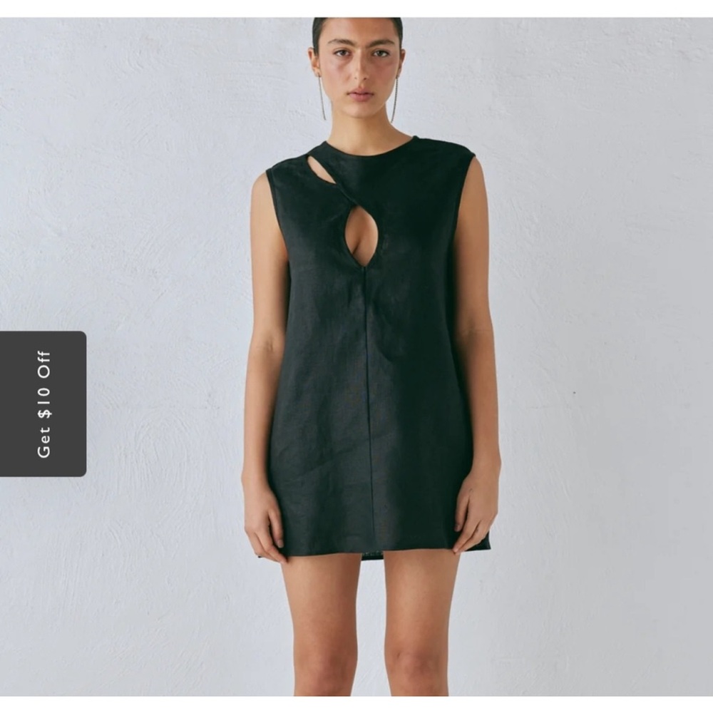 VRG GRL Yuri Linen Cut Out Mini Sz 8 Minimalist Edgy Little Black Dress Witchy